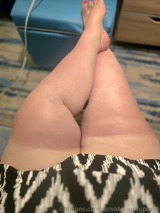 Proof that even the sun couldn t resist these thick thighs part 2