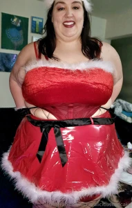 Mrs claus is coming to town part 6