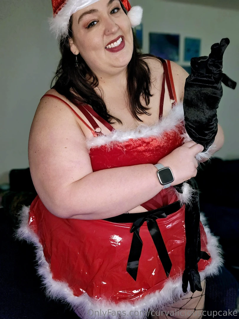Mrs claus is coming to town part 4 