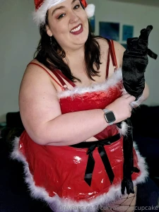 Mrs claus is coming to town part 4