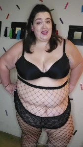 I just love my fat body in fishnets full video to come later
