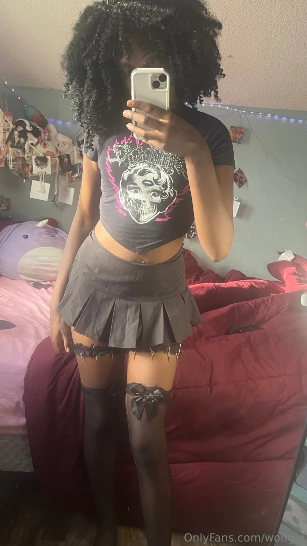 Lazy fit to mope around and about part 1 