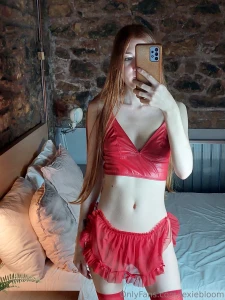 Mmm i love red so much what do you think