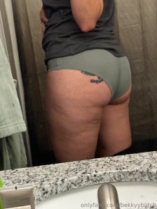 Side profile part 33