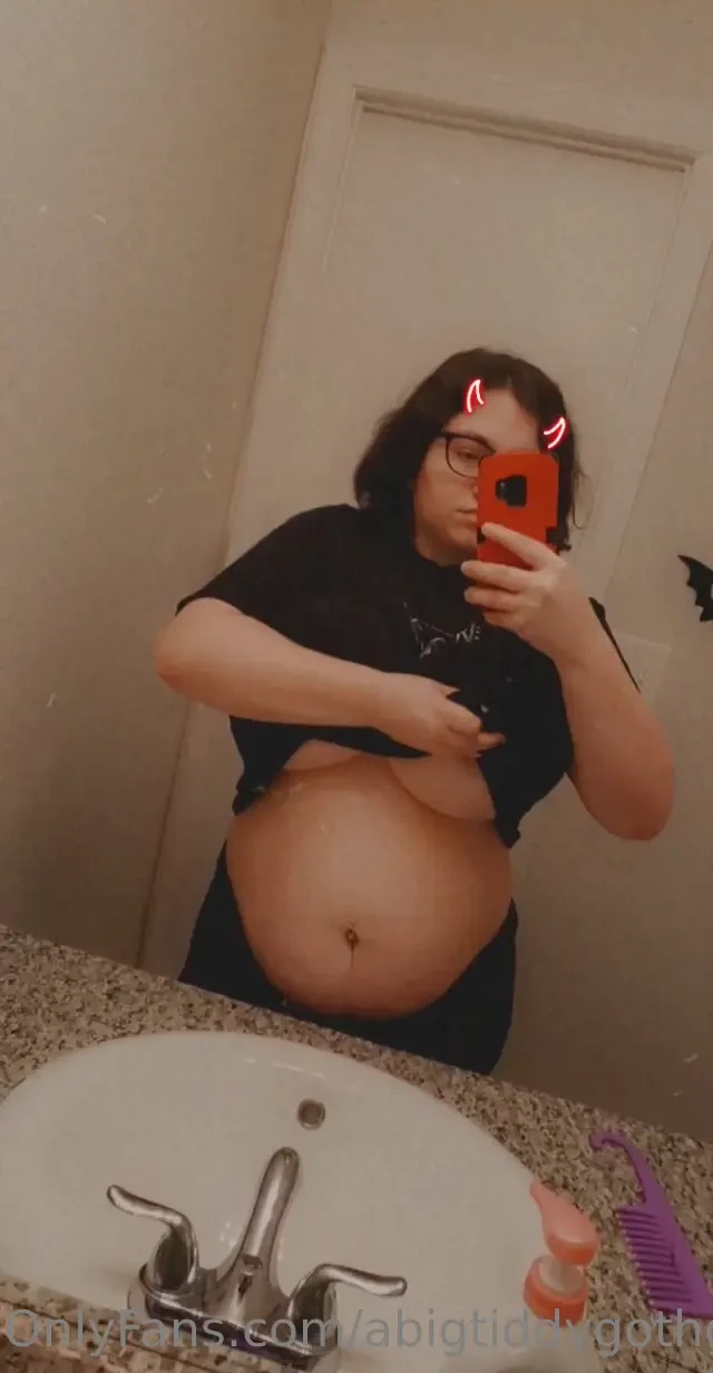 Black shirts are magical 