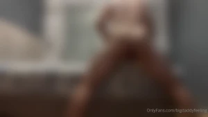 J tais sur-excit fallait que je baise la premiere chose que je trouve part 1