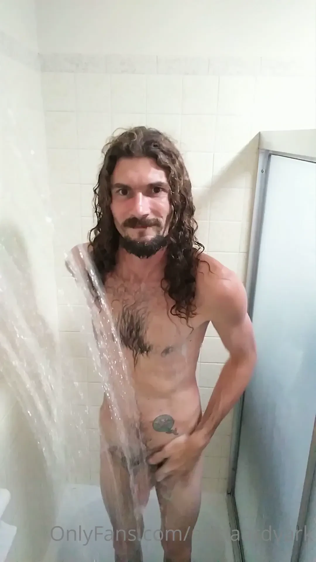 Main reason i love showers is the warmth of the water touching myself 