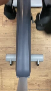 Seriously warm workout this evening sweat lovers- 40min back session