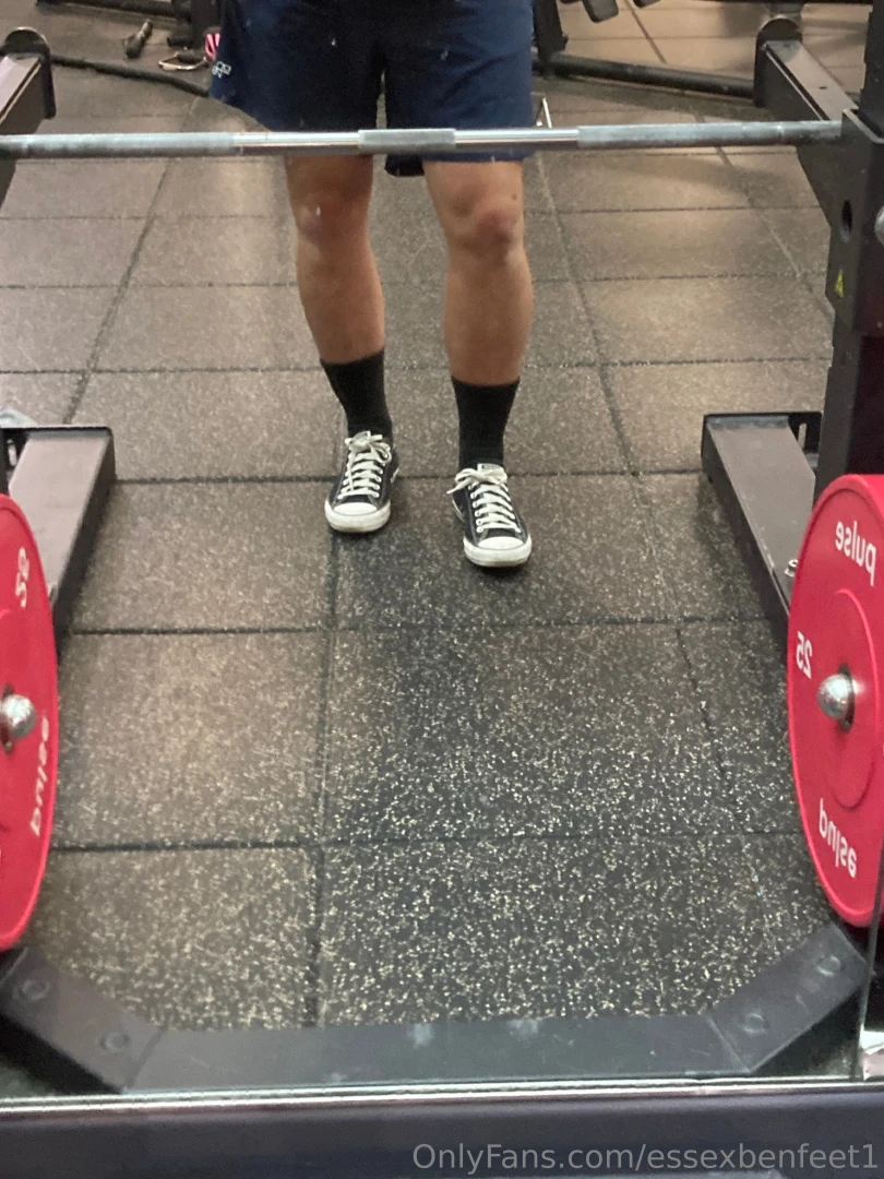 Would you be able to stop yourself from staring at the gym part 2 