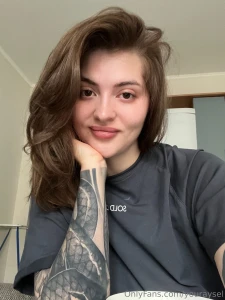 No makeup no filters - just me learning to accept myself in different