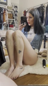 If only my mirror could talk oh the stories it would tell like for part 1