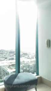 Semi to hard come play