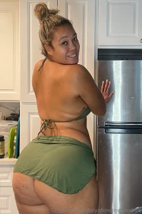 Just me my curves and a little kitchen mischief