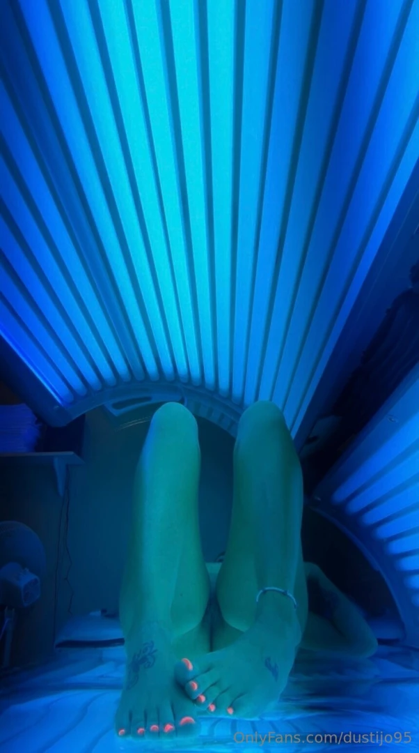 Had fun tanning today ready to get my toes redone what color should i 