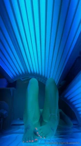 Had fun tanning today ready to get my toes redone what color should i