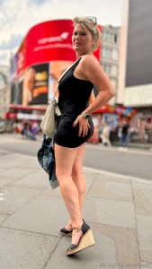 Piccadilly circus is a famous road junction and public space in london part 5