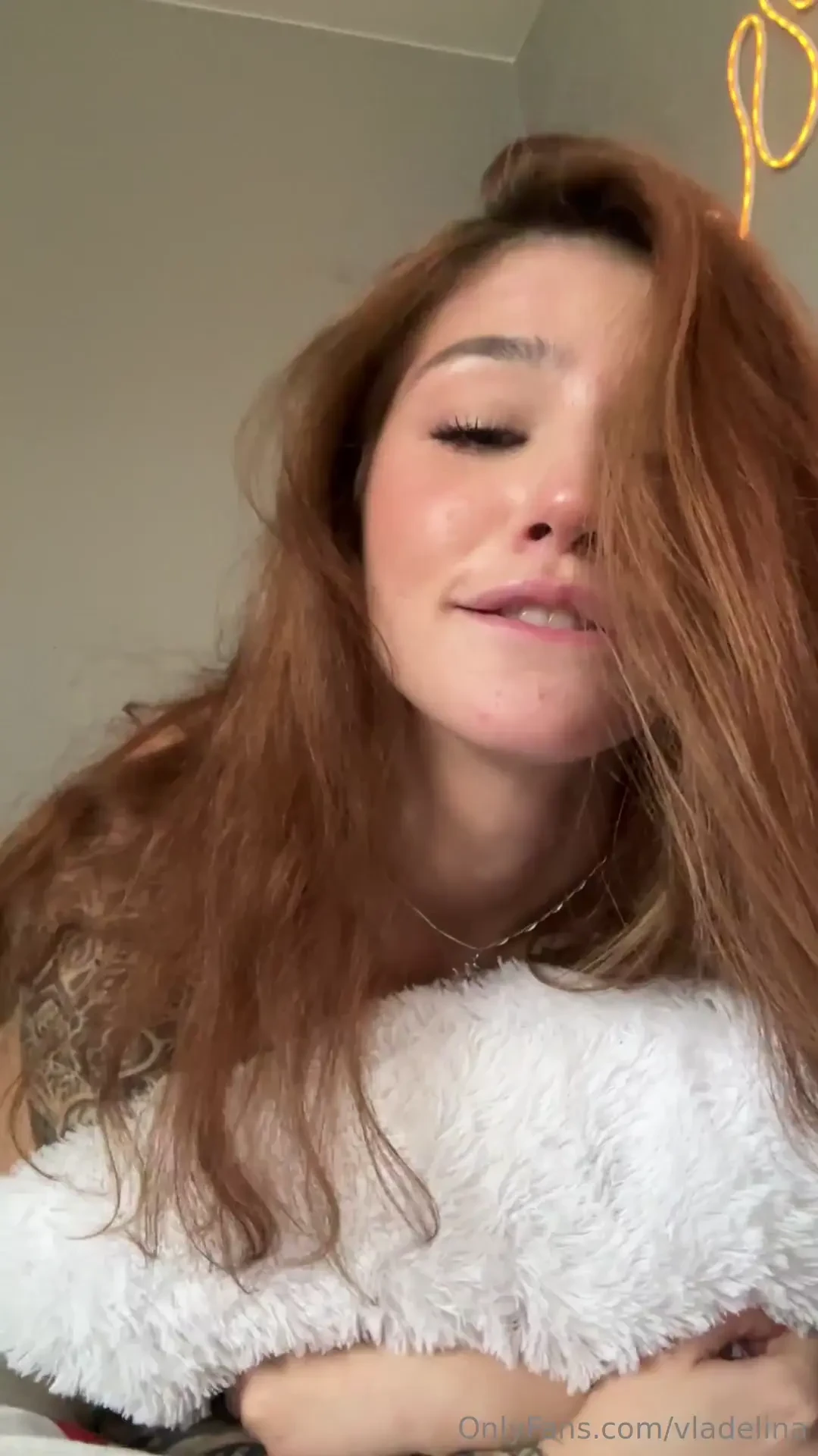 It s getting hot here are u gonna undress too 