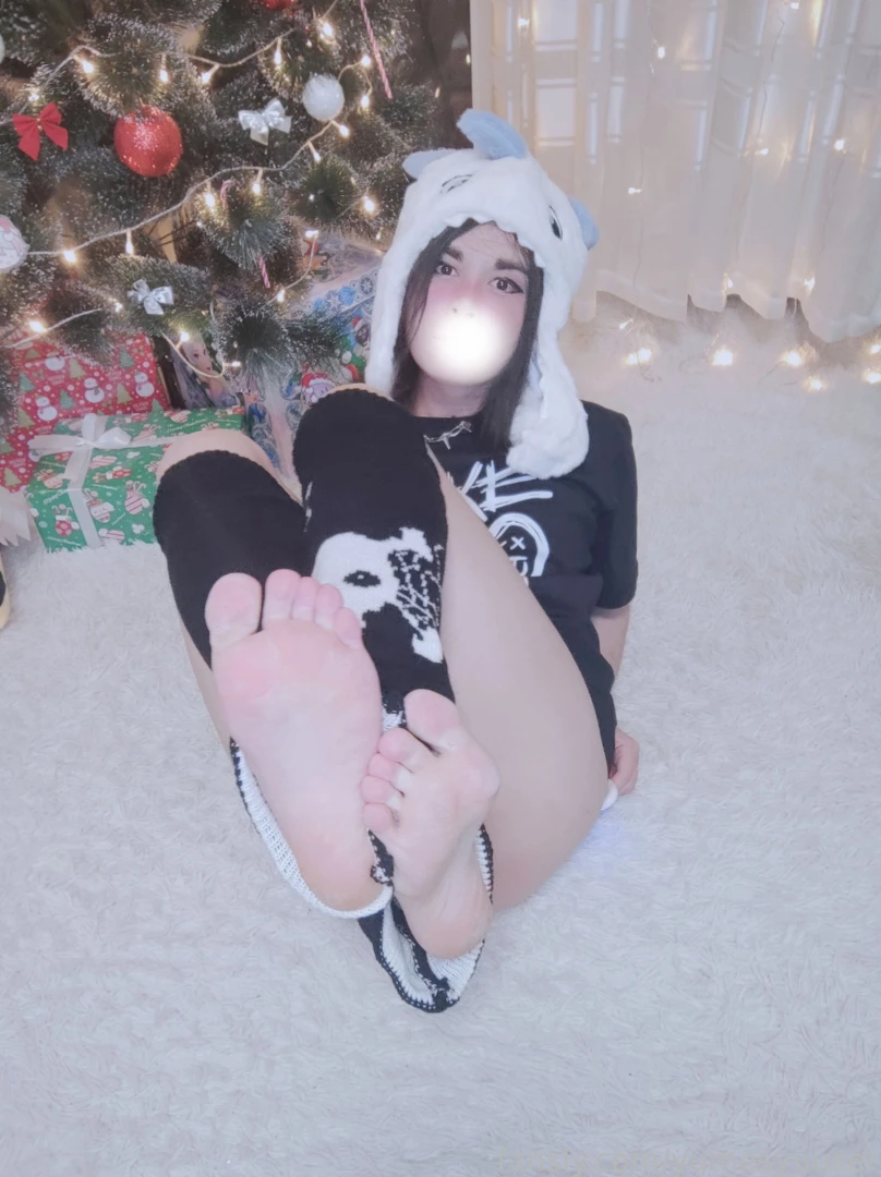 I ll steal all ur christmas candy rawwr 