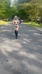 Wyd if she s chasing u