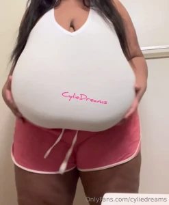 First post back as cylie i missed you so much