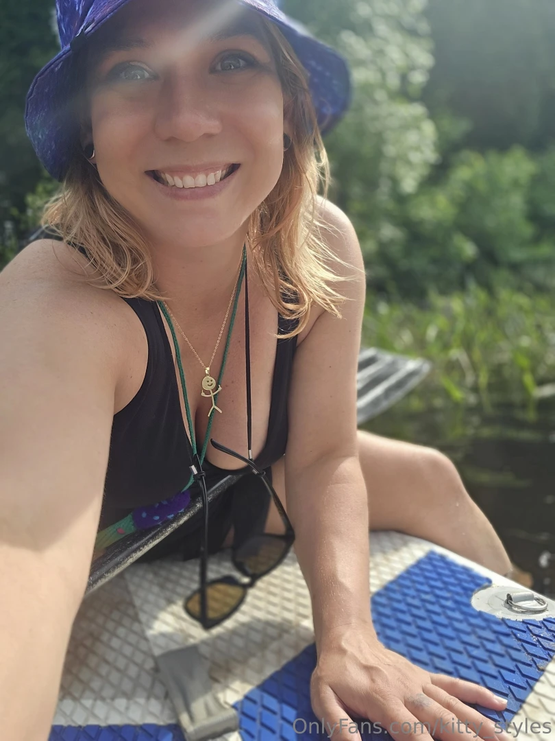 Yesterday after work i took an adventure this one was fully clothed it 