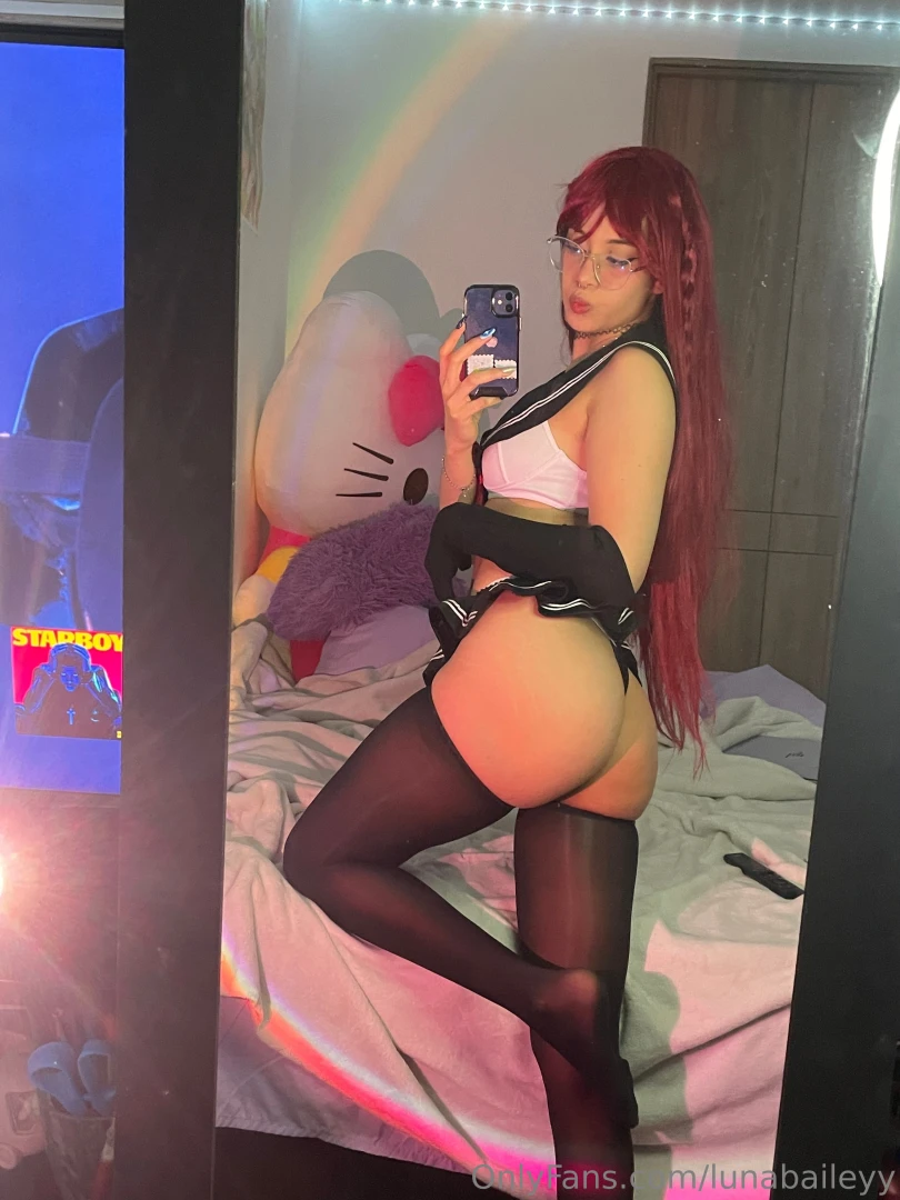 What do you think about my new outfit i hope i wasnt too distracting 