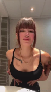 Me encantas las tetas y a ti