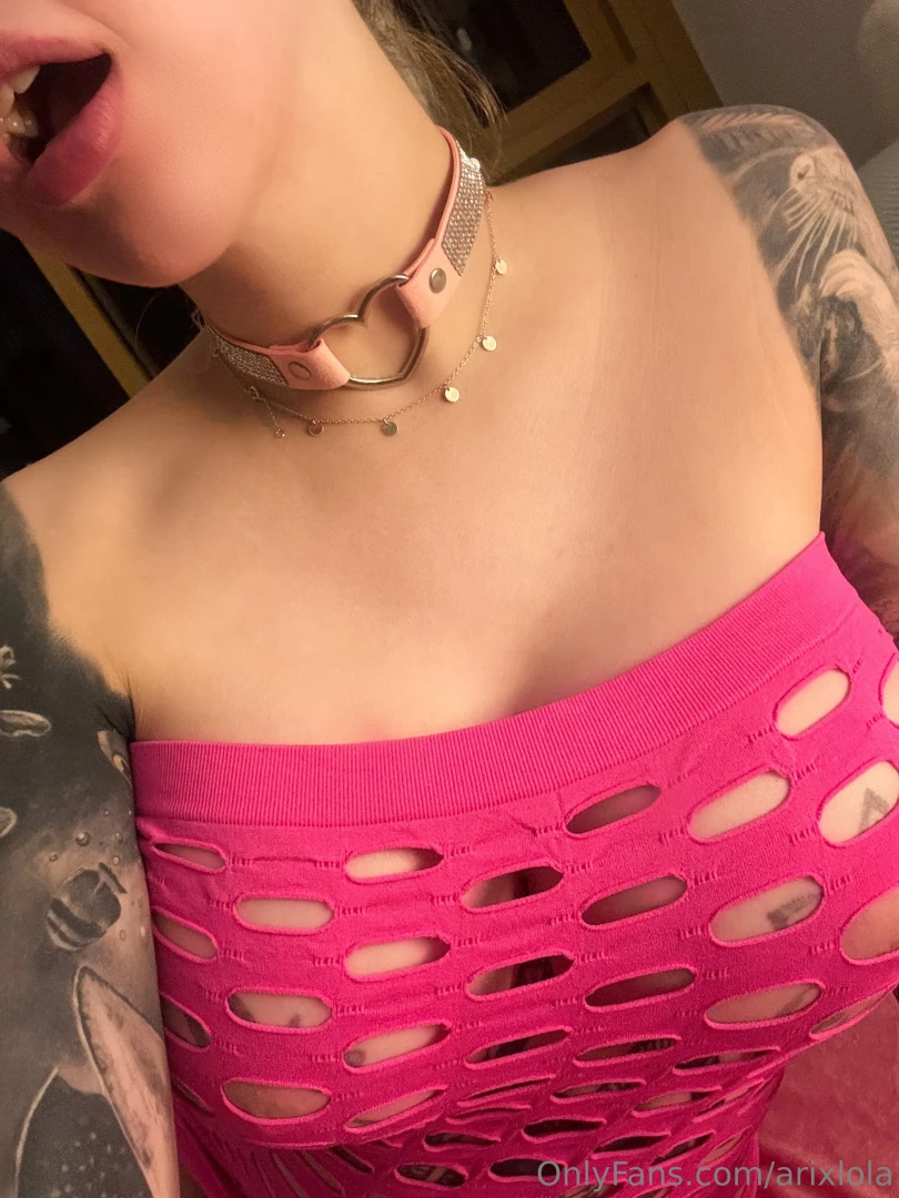 Tell me your thoughts on my pink collar 