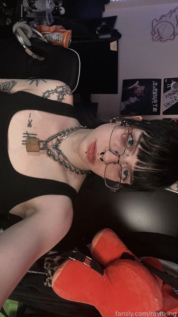 I wnna step on sum1s throat alt goth trans nonbinary piercings part 2 