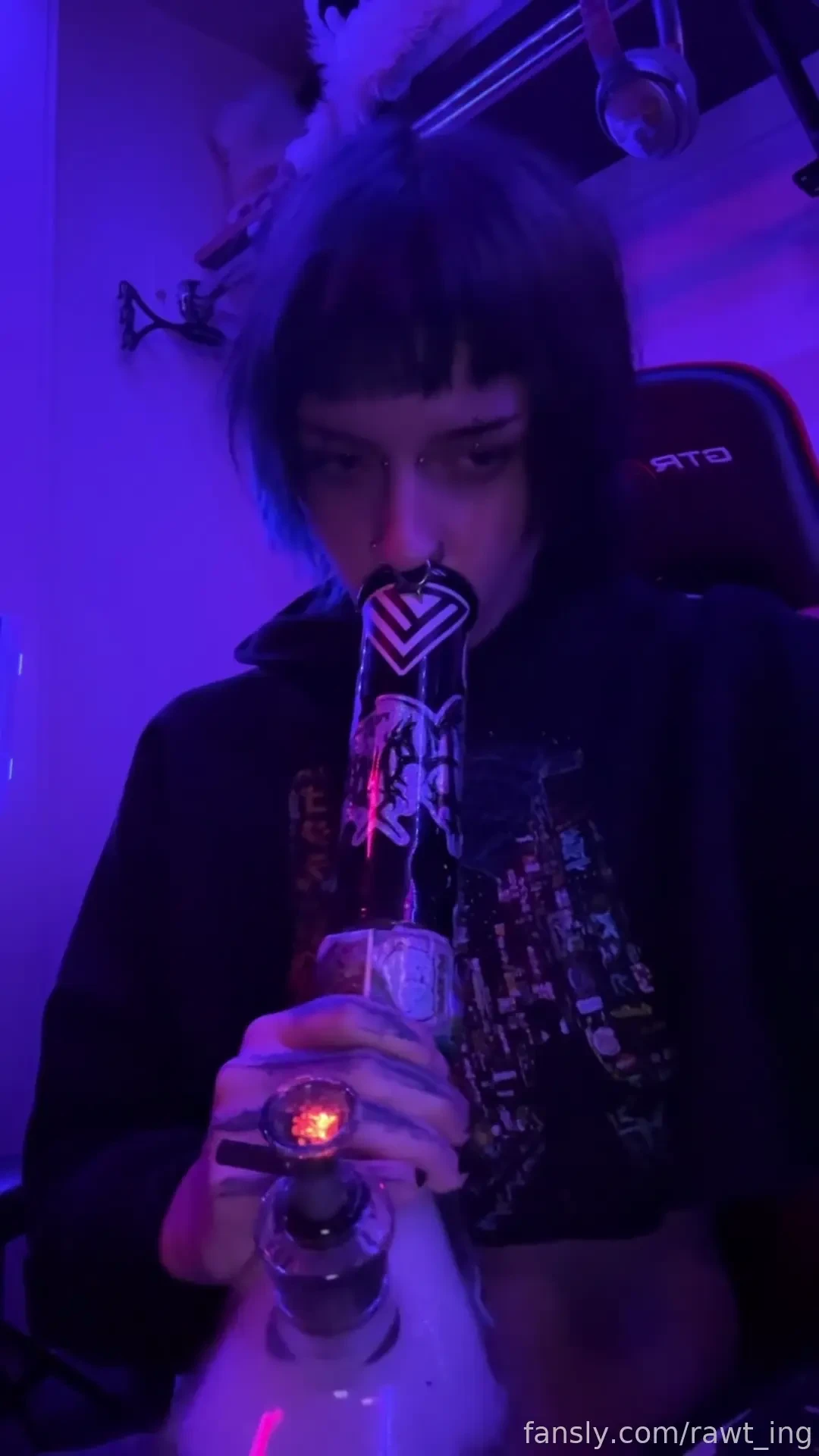 Smoke a bowl with me 3 