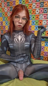 Uwuwuwu hiiii 333 i m like if mary jane got the venom symbiote but has part 13