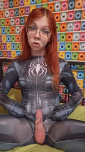 Uwuwuwu hiiii 333 i m like if mary jane got the venom symbiote but has part 19