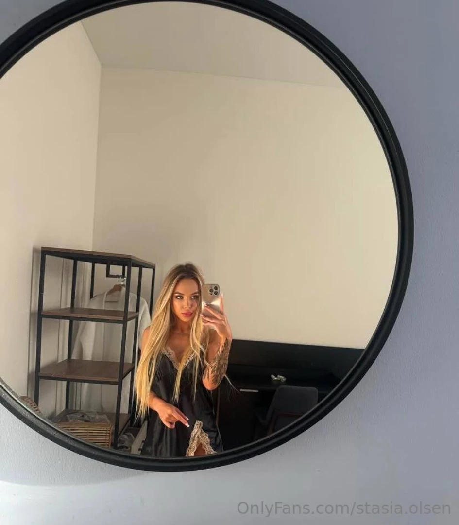 Mirror selfie part 112 