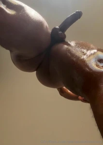 Quiero que me mamen el culo y la verga al mismo tiempo