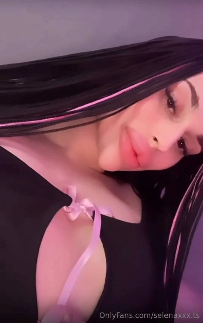 Babe awake and wants attention 