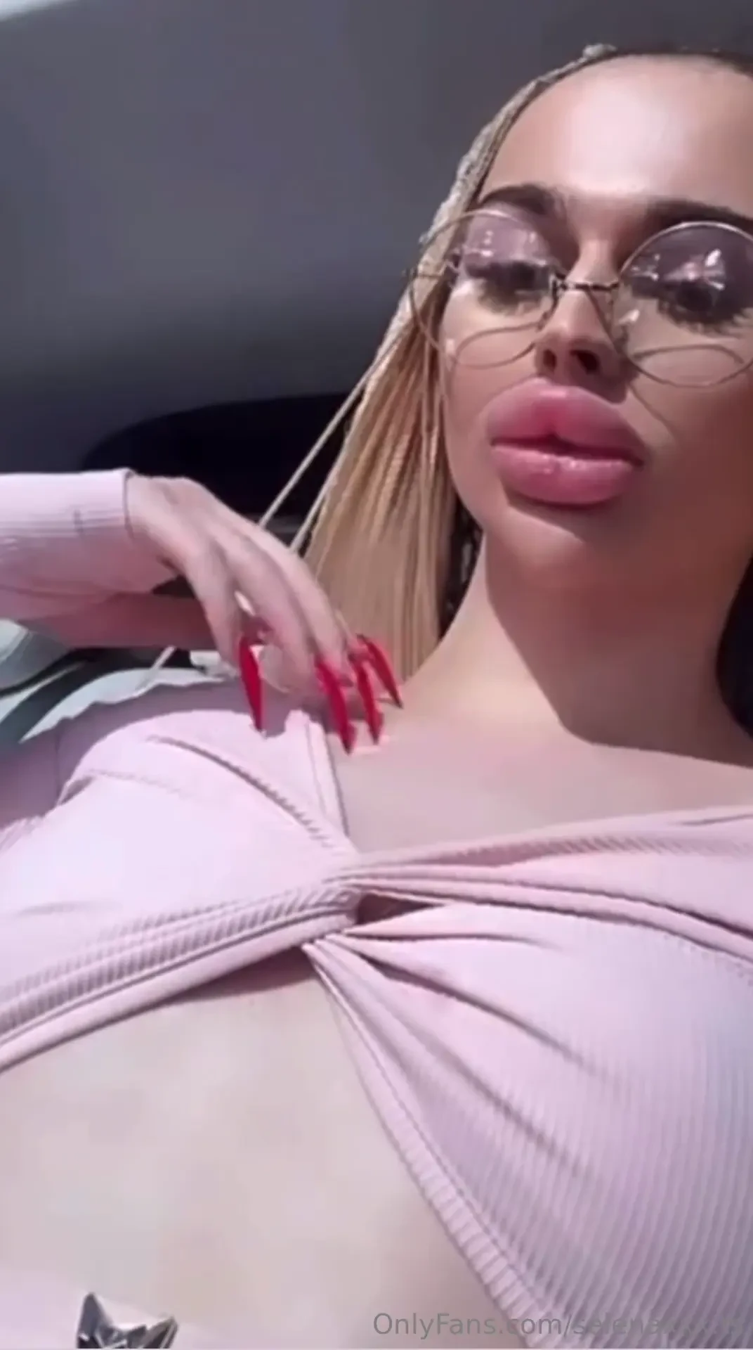 Enjoying the sunshine and recording a video for you to enjoy me 