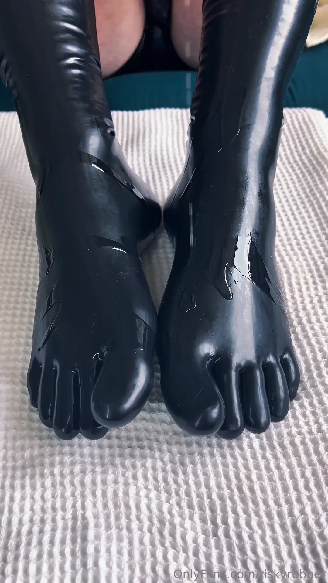 Attention feet lovers you re not going to wanna miss this watch me 