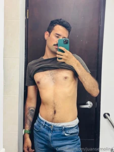 Just scroll there s a surprise at the end solo pasa las fotos hay una part 5