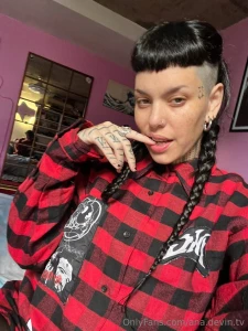 I m seducing you with a gaze do you mind