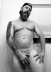 Sexxy b and w pics i m going to sell physical copies too
