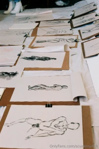 Pics from a figure drawing event i modeled for these aren t erotic or