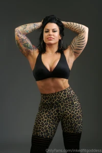 This mother s day it s your turn to spoil vida rose the milf of your