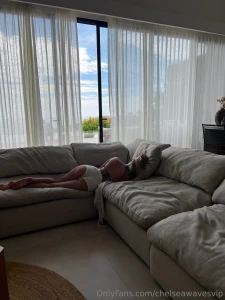 Sometimes the best outfit is no outfit at all