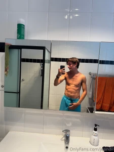 Red like a lobster part 2