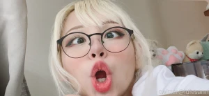 I hereby offer my cheeks for some squishes who will rise to the part 1