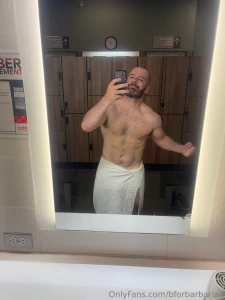 Happy tuesday did a bit of chest and back with 30 min cardio feeling