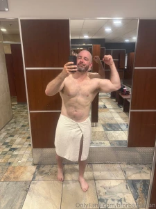 Happy monday i started the week with legs and 20 min on the part 2