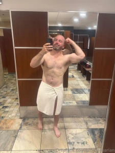 Happy monday i started the week with legs and 20 min on the