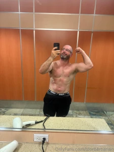 Some post workout pics can you tell i have a pose for it haha