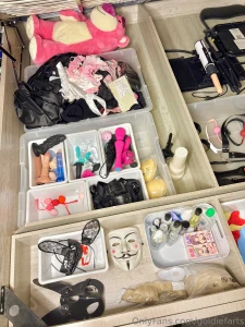 I ve been keeping things soft sweet safe but today i looked under my